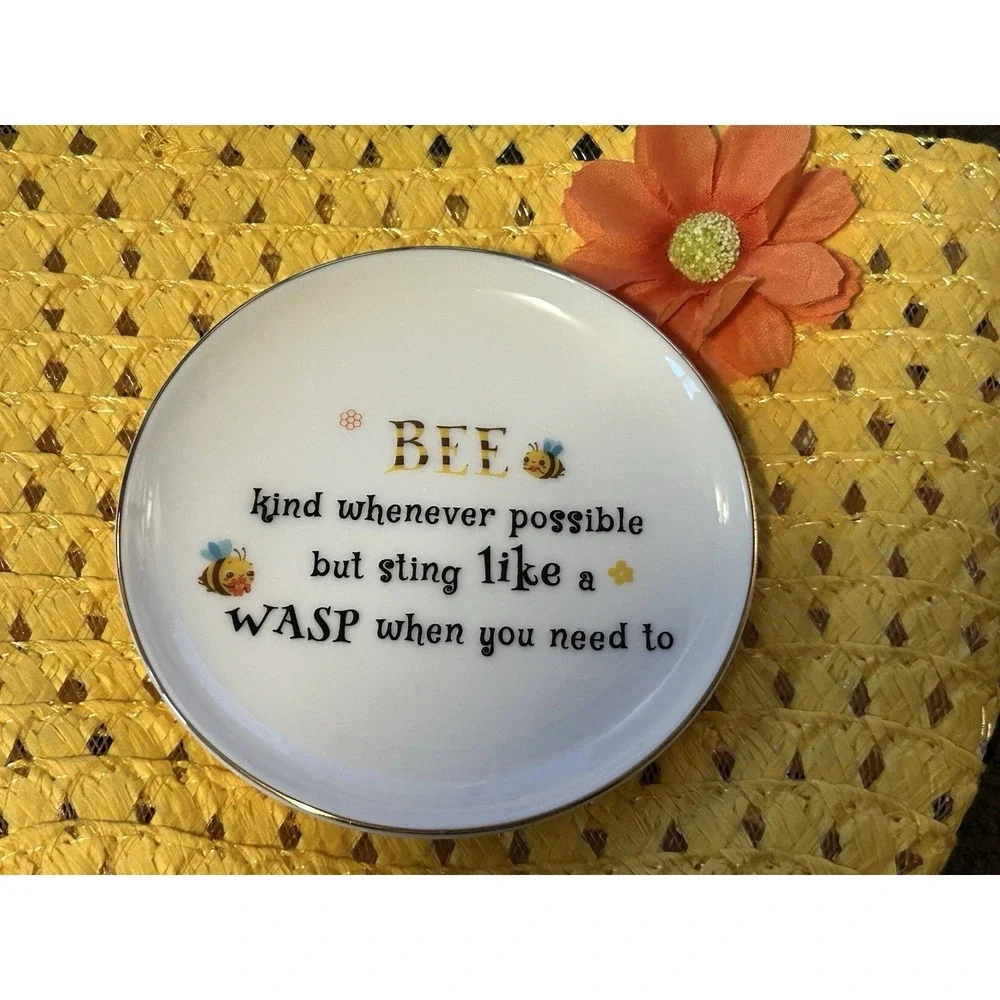 Bee Kind Whenever Possible But Sting Like A Wasp - New - Mini Trinket Ring Dish - Picture 6 of 8